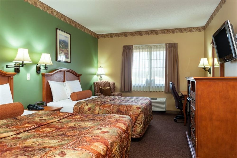Country Hearth Inn & Suites אדוארדסוויל מראה חיצוני תמונה