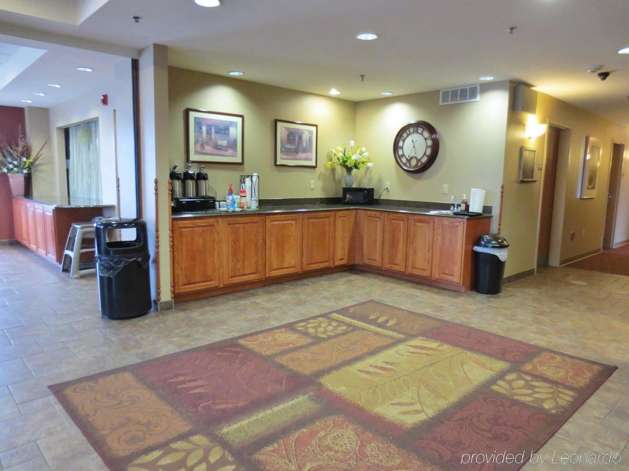 Country Hearth Inn & Suites אדוארדסוויל מראה חיצוני תמונה