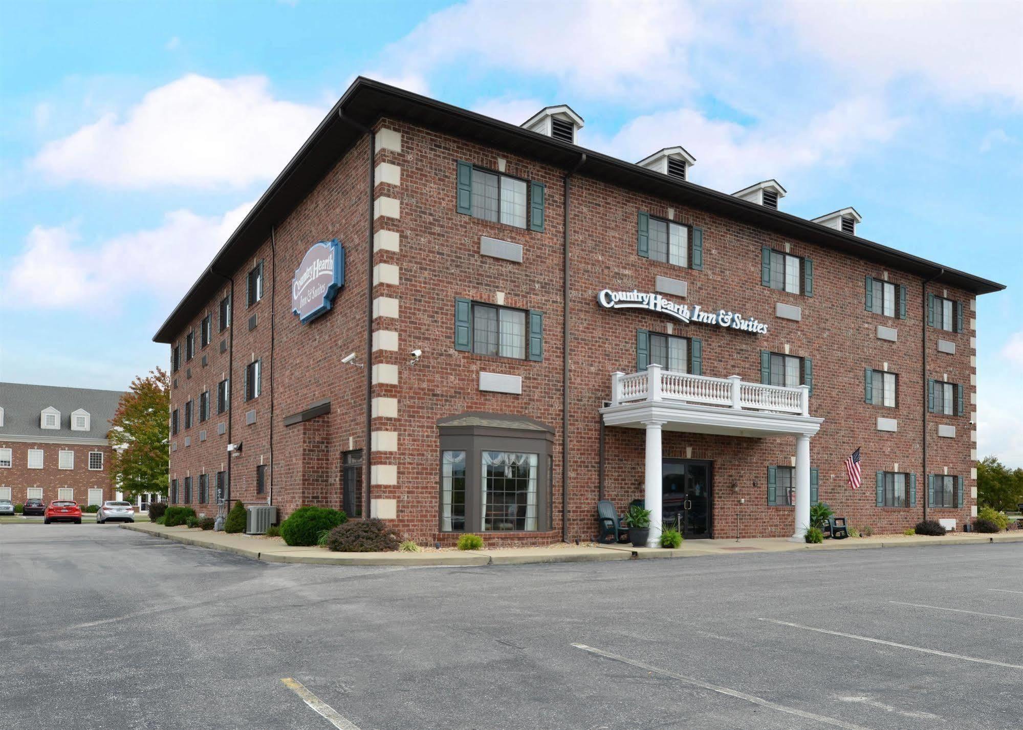 Country Hearth Inn & Suites אדוארדסוויל מראה חיצוני תמונה